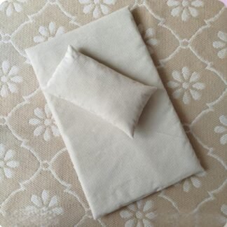 matelas et coussin pour lit poupée IKEA